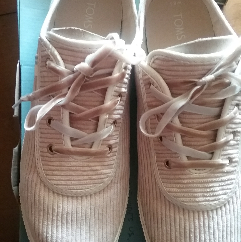 Corduroy sneakers